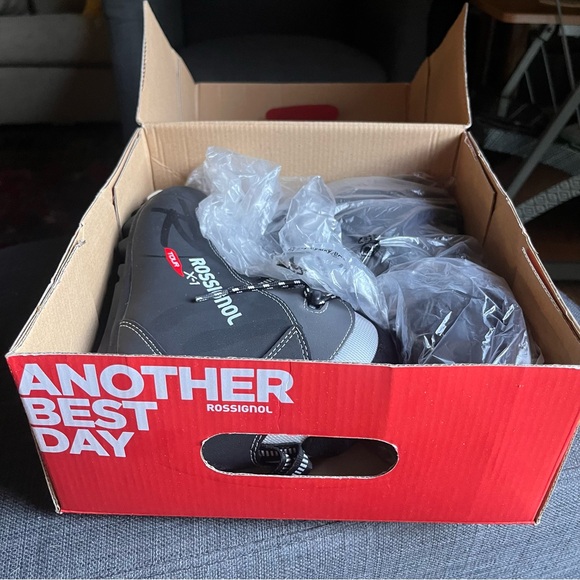 Rossignol X 1 FW Women's Cross Country Ski Boots, W38 red and black NWT - Picture 2 of 5